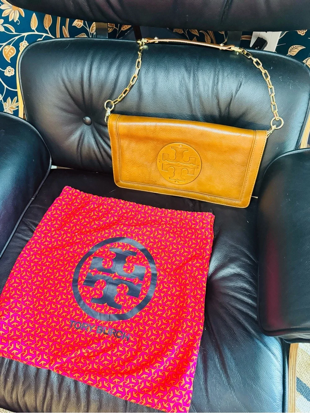 Tory Burch Amanda Leather Shoulder Bag Clutch | Luggage Brown + Gold | Dust Bag